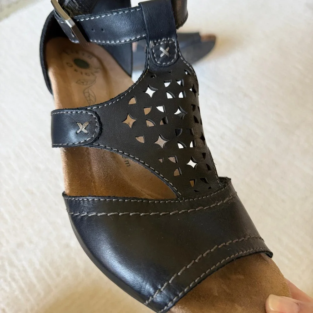 Earth Origins Hermia Black Leather Wedge Sandals‎ Laser Cut Strappy Womens 9.5M
